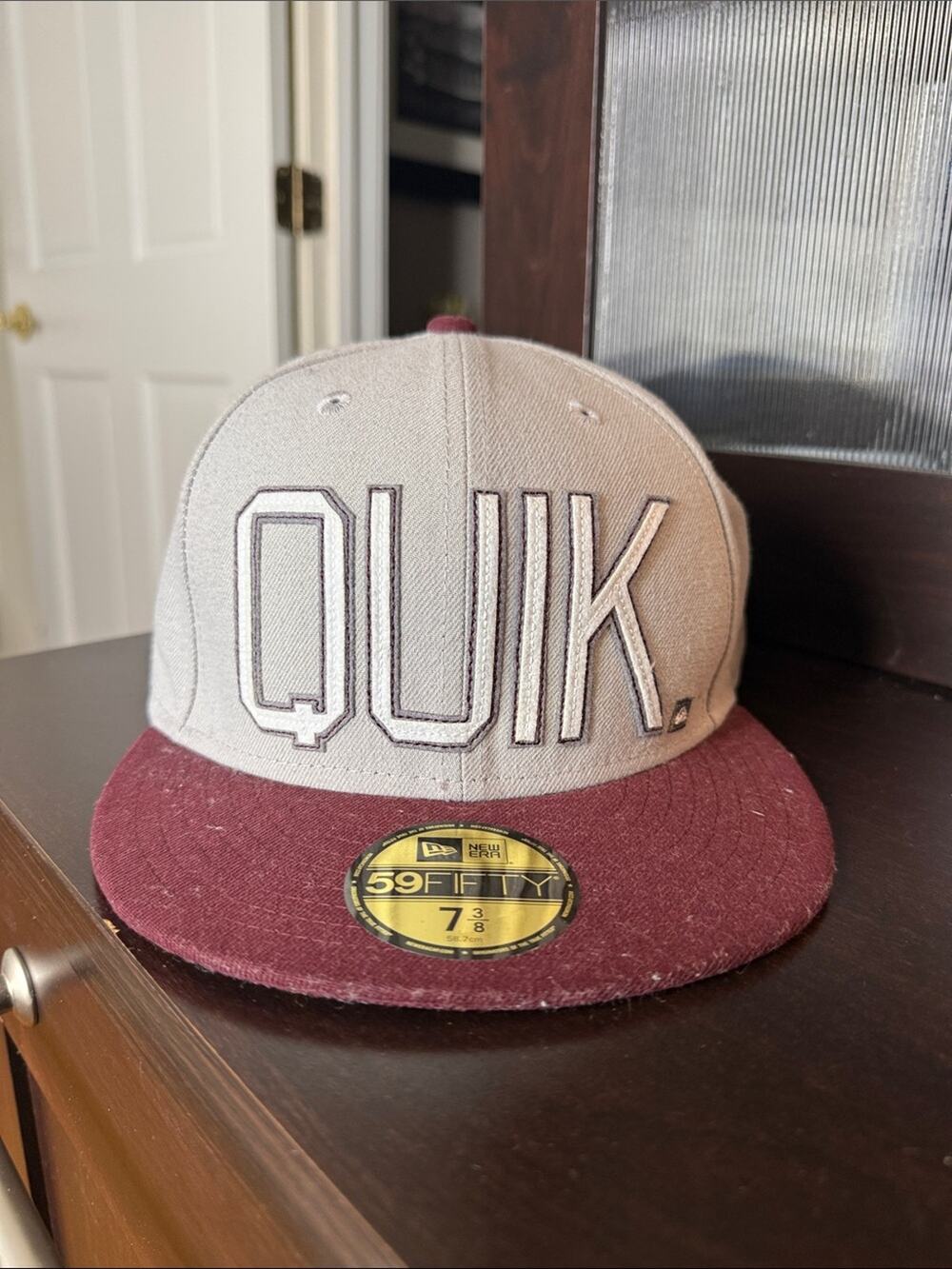 Quiksilver Two-Tone Gray and Maroon Snapback Hat - Quik. Embroidered Logo 7 3/8